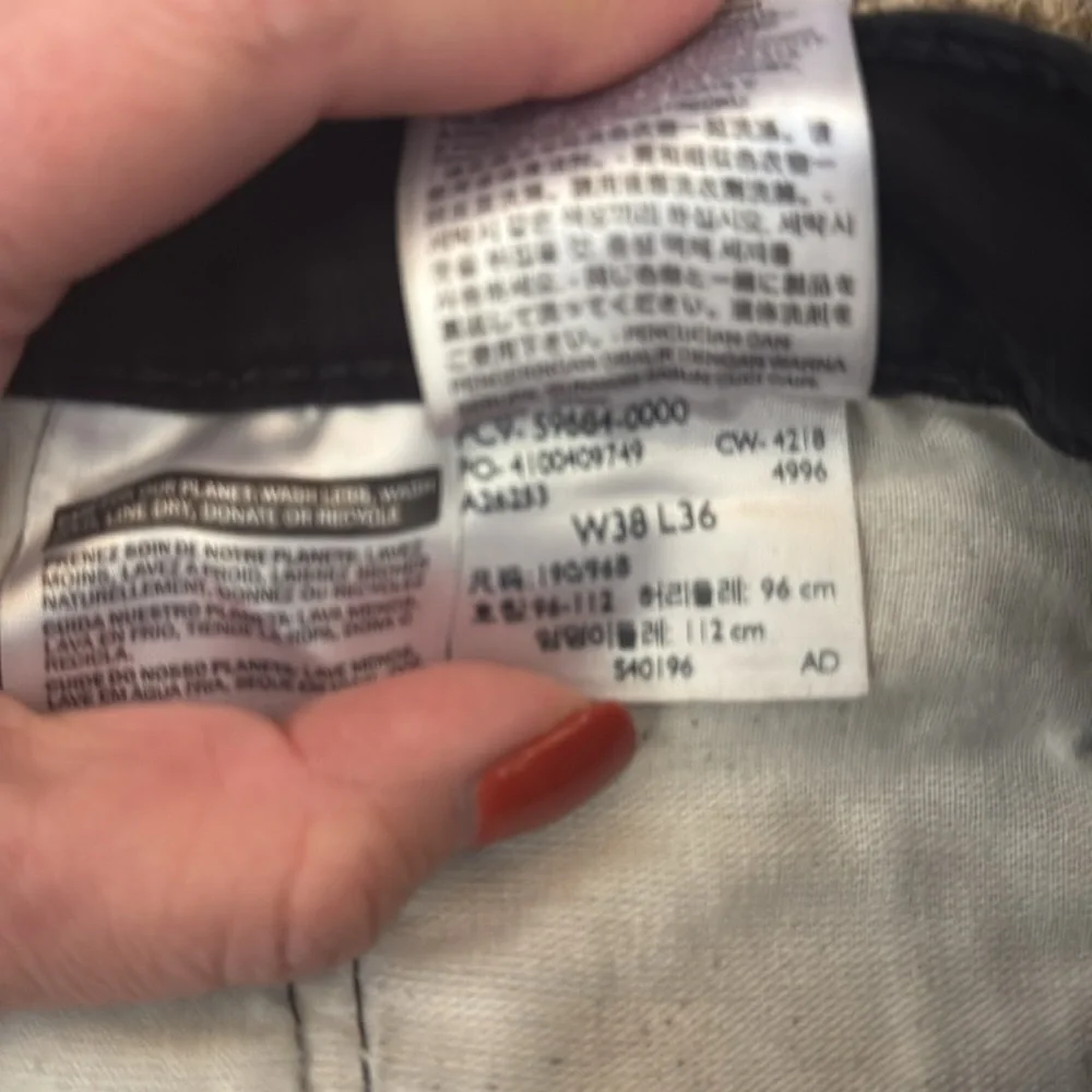 Men’s Levi black jeans 38x36